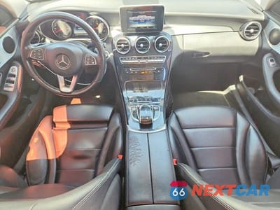 Zdjęcie 8 z 12 samochodu: 2016 MERCEDES-BENZ C 300 VIN:55SWF4JB5GU151846 - miniatura