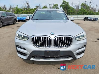 Piąte zdjęcie samochodu w środku: 2018 BMW X3 XDRIVE30I VIN:5UXTR9C56JLD66531 - miniatura
