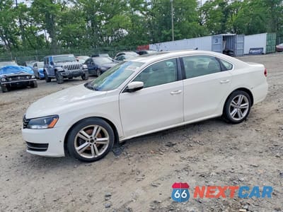 2014 VOLKSWAGEN PASSAT SE 1VWBH7A32EC015878 - główne zdjęcie licytacji z USA - miniatura