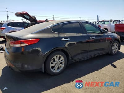 Trzecie zdjęcie samochodu z tyłu: 2016 KIA OPTIMA LX VIN:KNAGT4L35G5117151 - miniatura