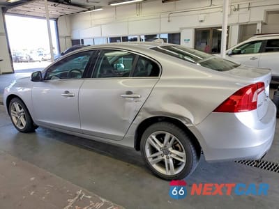 Drugie zdjęcie samochodu z przodu: 2015 VOLVO S60 PREMIER VIN:YV1612TK8F2332243 - miniatura