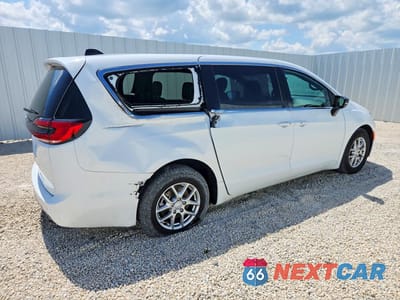 Trzecie zdjęcie samochodu z tyłu: 2026 CHRYSLER PACIFICA SELECT VIN:2C4RC1BG9TR273222 - miniatura