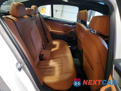 Zdjęcie 10 z 12 samochodu: 2019 BMW 530XE VIN:WBAJB1C5XKB376057 - miniatura