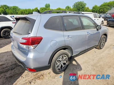Trzecie zdjęcie samochodu z tyłu: 2023 SUBARU FORESTER PREMIUM VIN:JF2SKAEC7PH467649 - miniatura