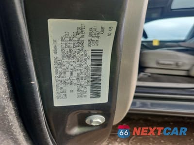 Zdjęcie 12 z 12 samochodu: 2004 TOYOTA SEQUOIA LIMITED VIN:5TDBT48A24S220392 - miniatura