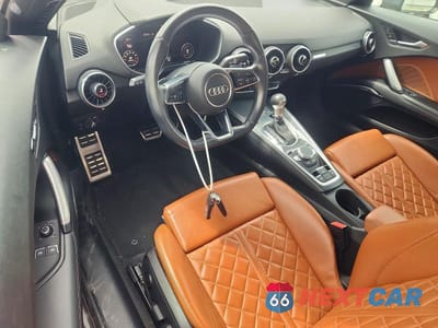 Zdjęcie 8 z 12 samochodu: 2017 AUDI TT VIN:TRUT5CFV9H1002778 - miniatura