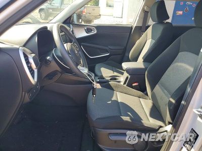 Zdjęcie 7 z 12 samochodu: 2021 KIA SOUL LX VIN:KNDJ23AUXM7739004 - miniatura