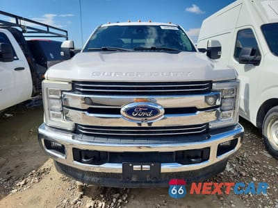 Piąte zdjęcie samochodu w środku: 2017 FORD F350 SUPER DUTY VIN:1FT8W3DTXHEE77881 - miniatura