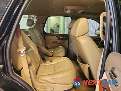 Zdjęcie 11 z 13 samochodu: 2007 GMC YUKON VIN:1GKFK13067R295590 - miniatura