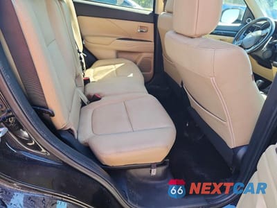 Zdjęcie 10 z 12 samochodu: 2016 MITSUBISHI OUTLANDER GT VIN:JA4JZ4AX4GZ020930 - miniatura