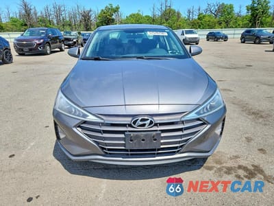 Piąte zdjęcie samochodu w środku: 2019 HYUNDAI ELANTRA SE VIN:5NPD74LF4KH435338 - miniatura