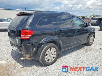 Trzecie zdjęcie samochodu z tyłu: 2019 DODGE JOURNEY SE VIN:3C4PDCAB0KT758026 - miniatura