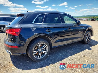 Trzecie zdjęcie samochodu z tyłu: 2020 AUDI Q5 E PREMIUM VIN:WA1G2AFYXL2103926 - miniatura