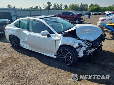 Czwarte zdjęcie samochodu z boku: 2025 TOYOTA CAMRY XSE VIN:4T1DBADKXSU529461 - miniatura