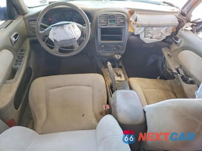 Zdjęcie 8 z 12 samochodu: 2005 HYUNDAI SONATA GL VIN:KMHWF25S15A110941 - miniatura