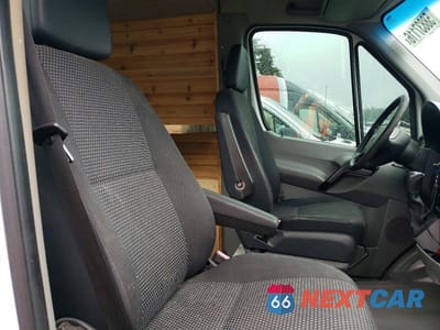 Zdjęcie 11 z 13 samochodu: 2007 DODGE SPRINTER 2500 VIN:WD0PE746975186830 - miniatura