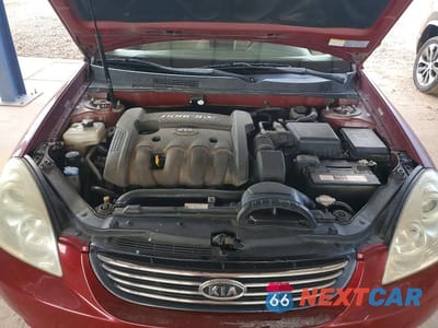 Zdjęcie 11 z 13 samochodu: 2008 KIA OPTIMA LX VIN:KNAGE123085184137 - miniatura