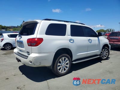 Trzecie zdjęcie samochodu z tyłu: 2017 TOYOTA SEQUOIA PLATINUM VIN:5TDDW5G17HS155360 - miniatura