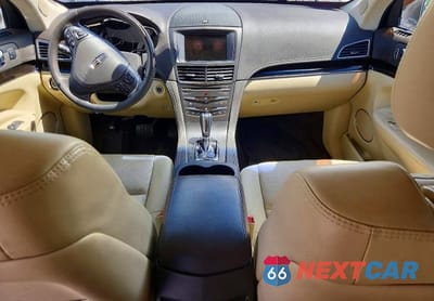 Zdjęcie 8 z 12 samochodu: 2019 LINCOLN MKT VIN:2LMHJ5AT5KBL00995 - miniatura