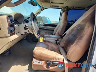 Zdjęcie 7 z 12 samochodu: 2005 FORD F250 SUPER DUTY VIN:1FTSW20P95EB17537 - miniatura