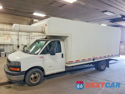2019 CHEVROLET EXPRESS BOX TRUCK 1HA3GTCG4KN000748 - główne zdjęcie licytacji z USA - miniatura