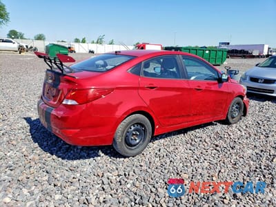 Trzecie zdjęcie samochodu z tyłu: 2016 HYUNDAI ACCENT SE VIN:KMHCT4AE0GU057822 - miniatura