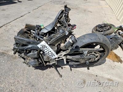 Trzecie zdjęcie samochodu z tyłu: 2010 YAMAHA YZFR1 VIN:JYARN23E1AA007588 - miniatura