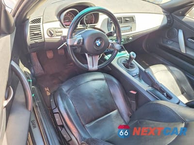 Zdjęcie 8 z 12 samochodu: 2005 BMW Z4 3.0 VIN:4USBT53545LT28672 - miniatura