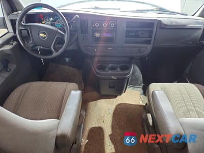 Zdjęcie 8 z 13 samochodu: 2011 CHEVROLET EXPRESS G1500 VIN:1GCSGAFX5B1158605 - miniatura