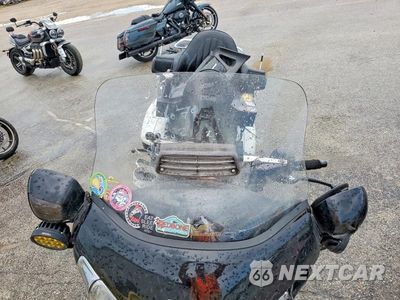 Piąte zdjęcie samochodu w środku: 2006 HONDA GL1800 VIN:1HFSC47G06A500582 - miniatura