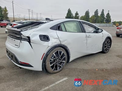 Trzecie zdjęcie samochodu z tyłu: 2024 TOYOTA PRIUS PRIME XSE VIN:JTDACACU7R3033251 - miniatura