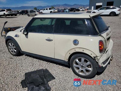 Drugie zdjęcie samochodu z przodu: 2009 MINI COOPER S VIN:WMWMF735X9TW85956 - miniatura