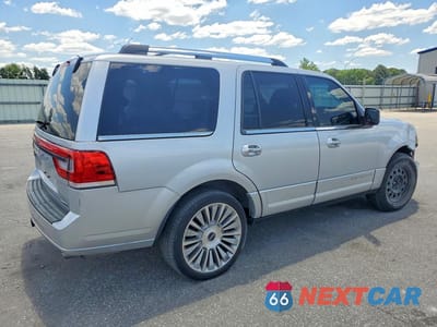 Trzecie zdjęcie samochodu z tyłu: 2015 LINCOLN NAVIGATOR VIN:5LMJJ2JT1FEJ06595 - miniatura