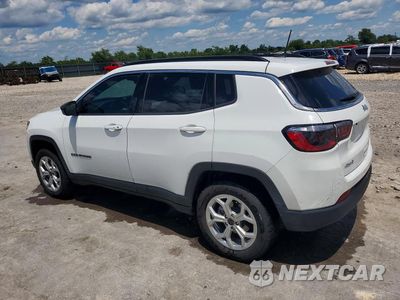 Drugie zdjęcie samochodu z przodu: 2025 JEEP COMPASS LATITUDE VIN:3C4NJDBN5ST586249 - miniatura