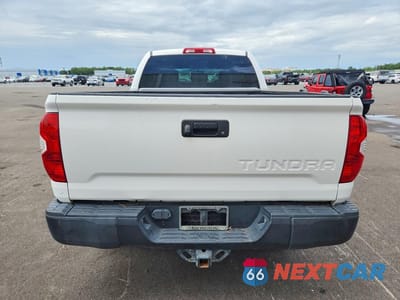 Zdjęcie 6 z 12 samochodu: 2017 TOYOTA TUNDRA SR VIN:5TFRM5F1XHX117550 - miniatura