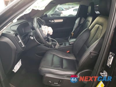 Zdjęcie 7 z 13 samochodu: 2020 VOLVO XC40 T4 MOMENTUM VIN:YV4AC2HK1L2257543 - miniatura