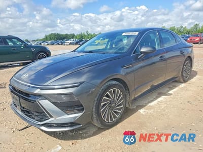 2024 HYUNDAI SONATA HYBRID SEL KMHL34JJXRA099979 - główne zdjęcie licytacji z USA - miniatura