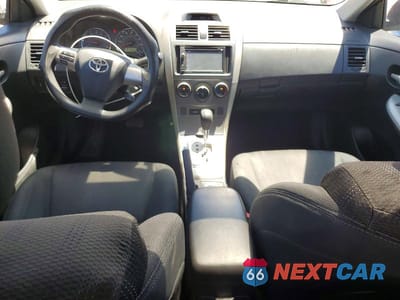 Zdjęcie 8 z 12 samochodu: 2012 TOYOTA COROLLA S VIN:2T1BU4EE0CC885741 - miniatura