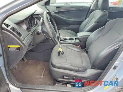 Zdjęcie 7 z 12 samochodu: 2013 HYUNDAI SONATA SE VIN:5NPEC4AC8DH808277 - miniatura