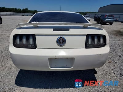 Zdjęcie 6 z 12 samochodu: 2005 FORD MUSTANG VIN:1ZVFT80N355150056 - miniatura