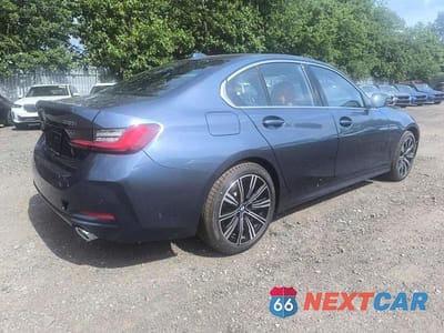 Czwarte zdjęcie samochodu z boku: 2026 BMW 330XI VIN:WBA23LA03TFW43554 - miniatura