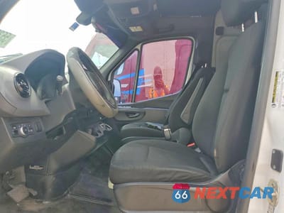 Zdjęcie 7 z 13 samochodu: 2020 MERCEDES-BENZ SPRINTER 2500 VIN:W1W4ECHY3LT037680 - miniatura