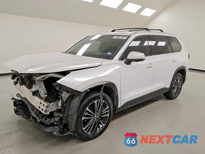 2024 TOYOTA GRAND HIGHLANDER HYBRID MAX PLATINUM 5TDADAB53RS006831 - główne zdjęcie licytacji z USA - miniatura
