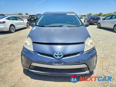 Piąte zdjęcie samochodu w środku: 2013 TOYOTA PRIUS TWO VIN:JTDKN3DU5D1717650 - miniatura