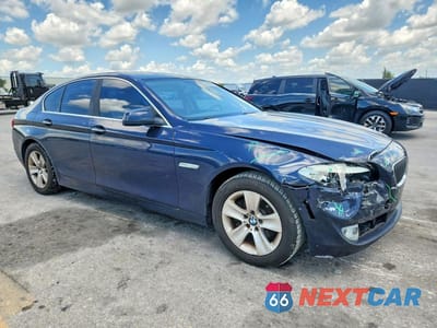Czwarte zdjęcie samochodu z boku: 2013 BMW 528 XI VIN:WBAXH5C5XDD108553 - miniatura