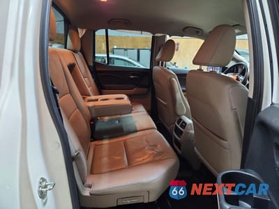 Zdjęcie 10 z 12 samochodu: 2017 HONDA RIDGELINE RTL VIN:5FPYK3F6XHB030847 - miniatura