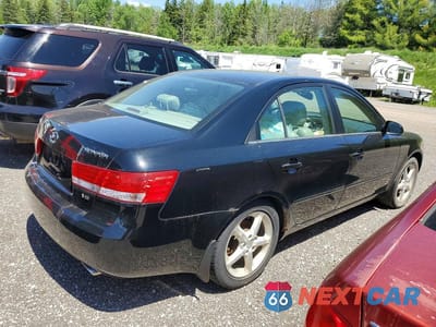 Trzecie zdjęcie samochodu z tyłu: 2006 HYUNDAI SONATA GL VIN:5NPET46F76H114850 - miniatura