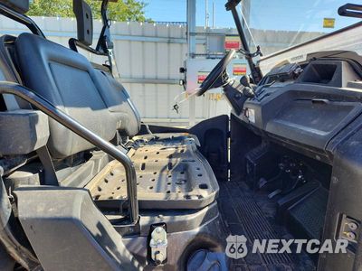 Piąte zdjęcie samochodu w środku: 2014 HONDA SXS700M UTILITY VEHICLE VIN:1HFVE0206E4001826 - miniatura