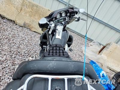 Zdjęcie 6 z 8 samochodu: 2006 HARLEY-DAVIDSON FLHTCUSE VIN:1HD1PRE1X6Y957024 - miniatura