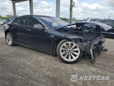 Czwarte zdjęcie samochodu z boku: 2018 TESLA MODEL S VIN:5YJSA1E23JF248719 - miniatura